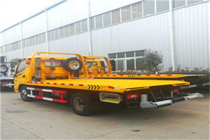 集美附近拖车救援搭电